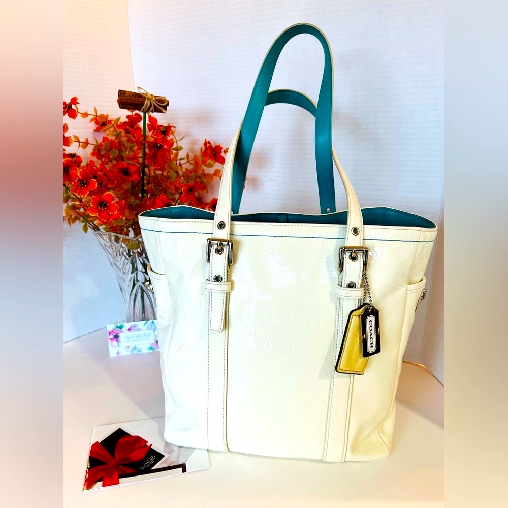 COACH Gallery Tote Glazed Patent Leatherware Est. 1941 M3Q-9786 White Blue